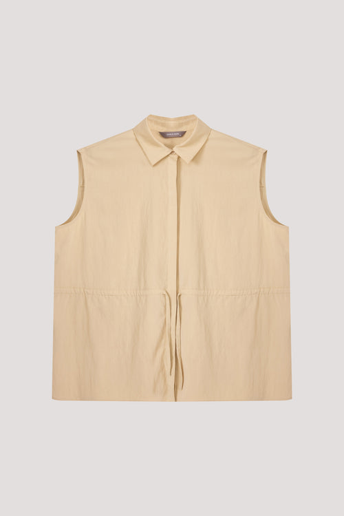 color:WHEAT