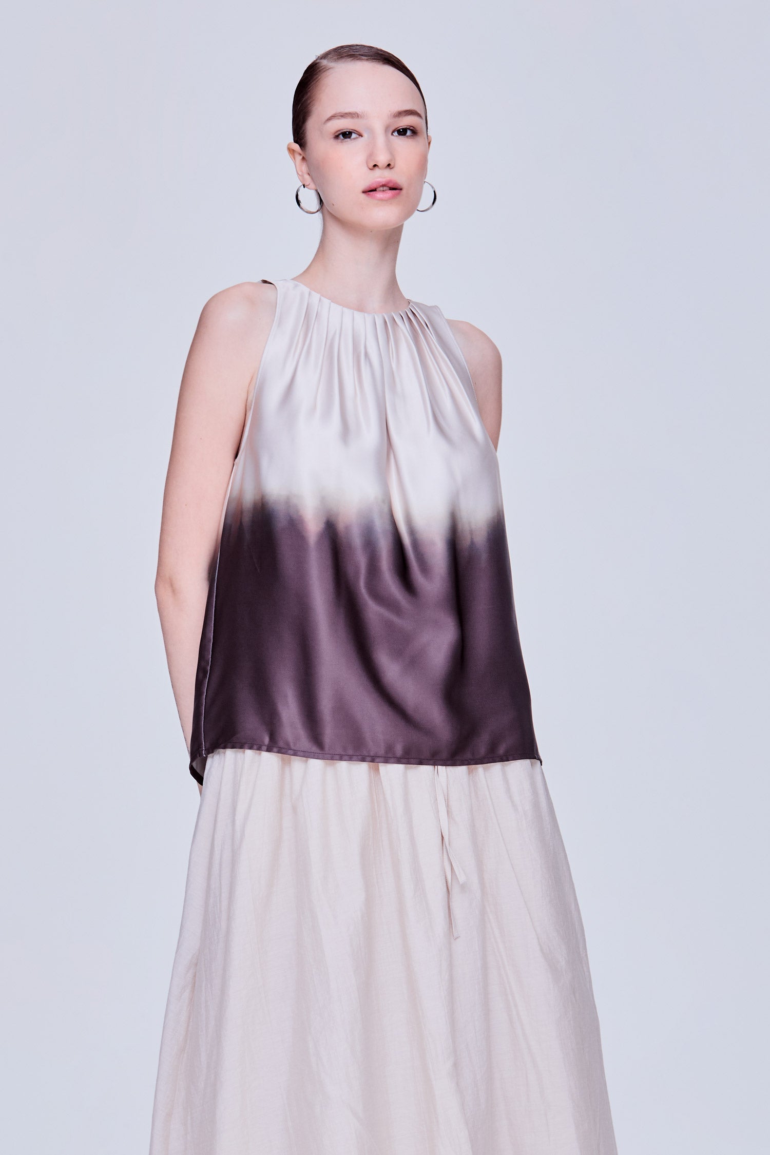 color:DARK BROWN