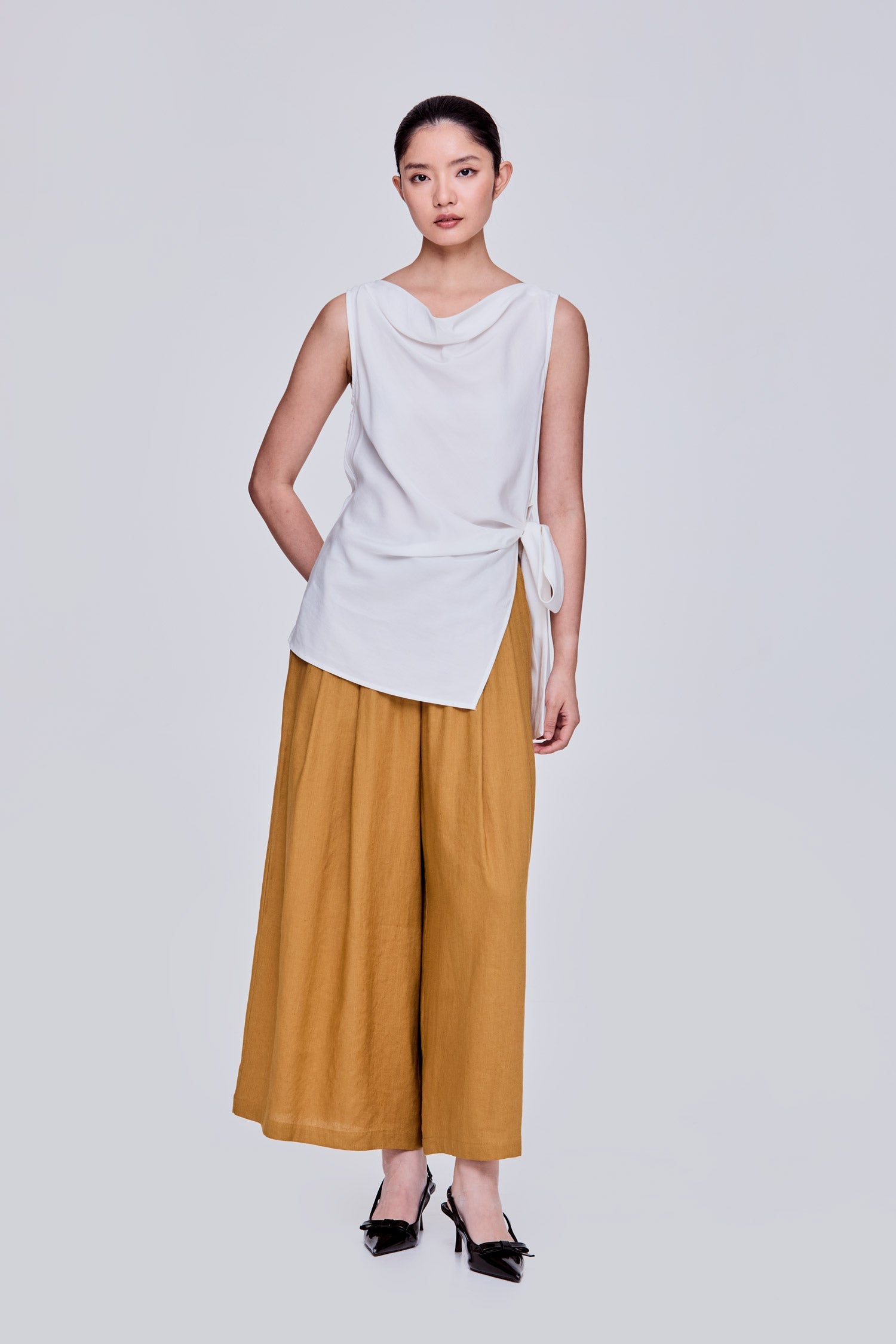 color:IVORY