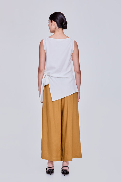 color:IVORY