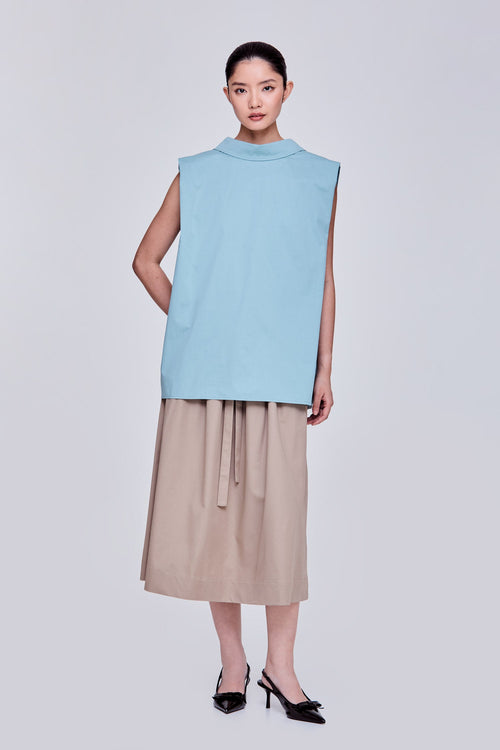 color:AQUA