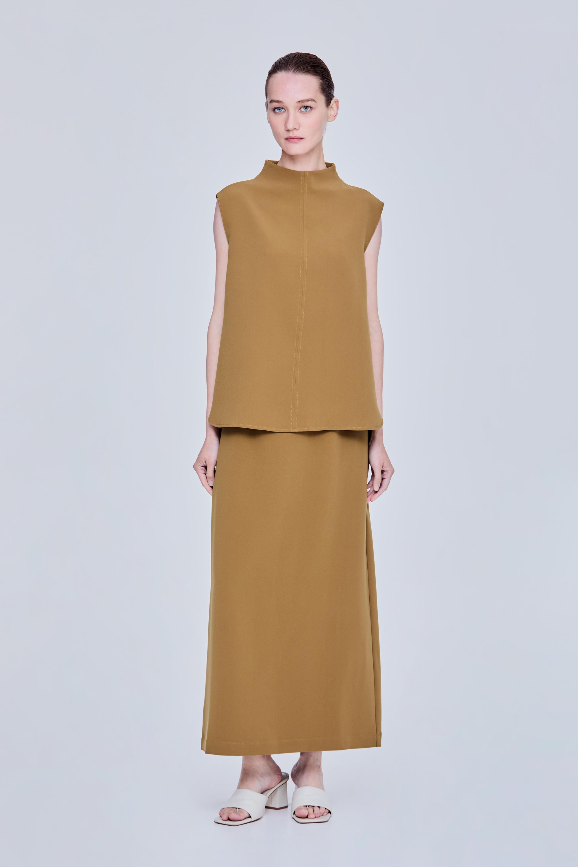 color:BRONZE
