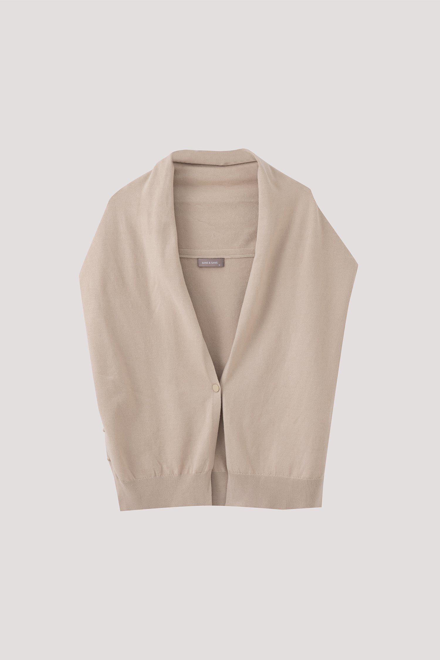 color:BEIGE