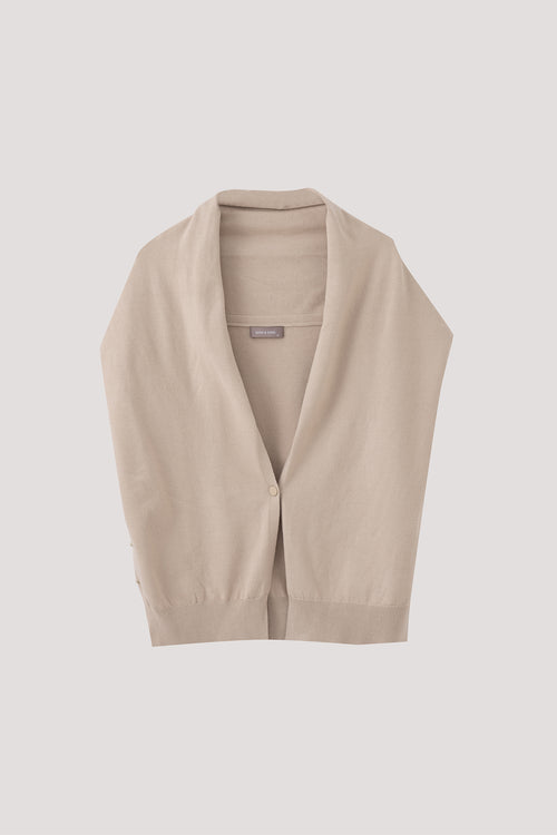 color:BEIGE
