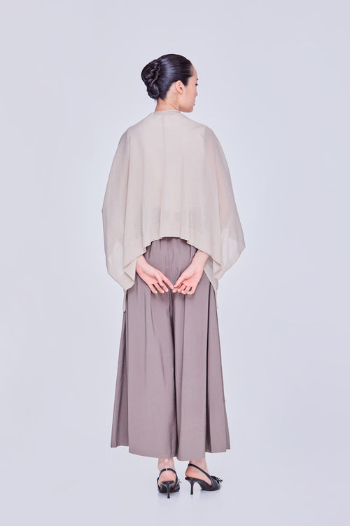 color:KHAKI