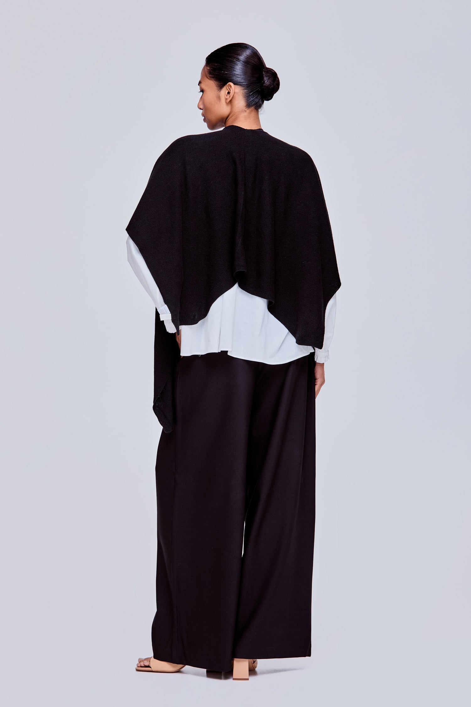 color:NOIR