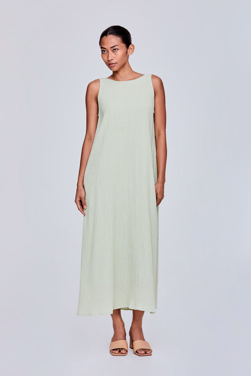 color:LIGHT GREEN