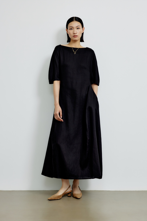 color:NOIR