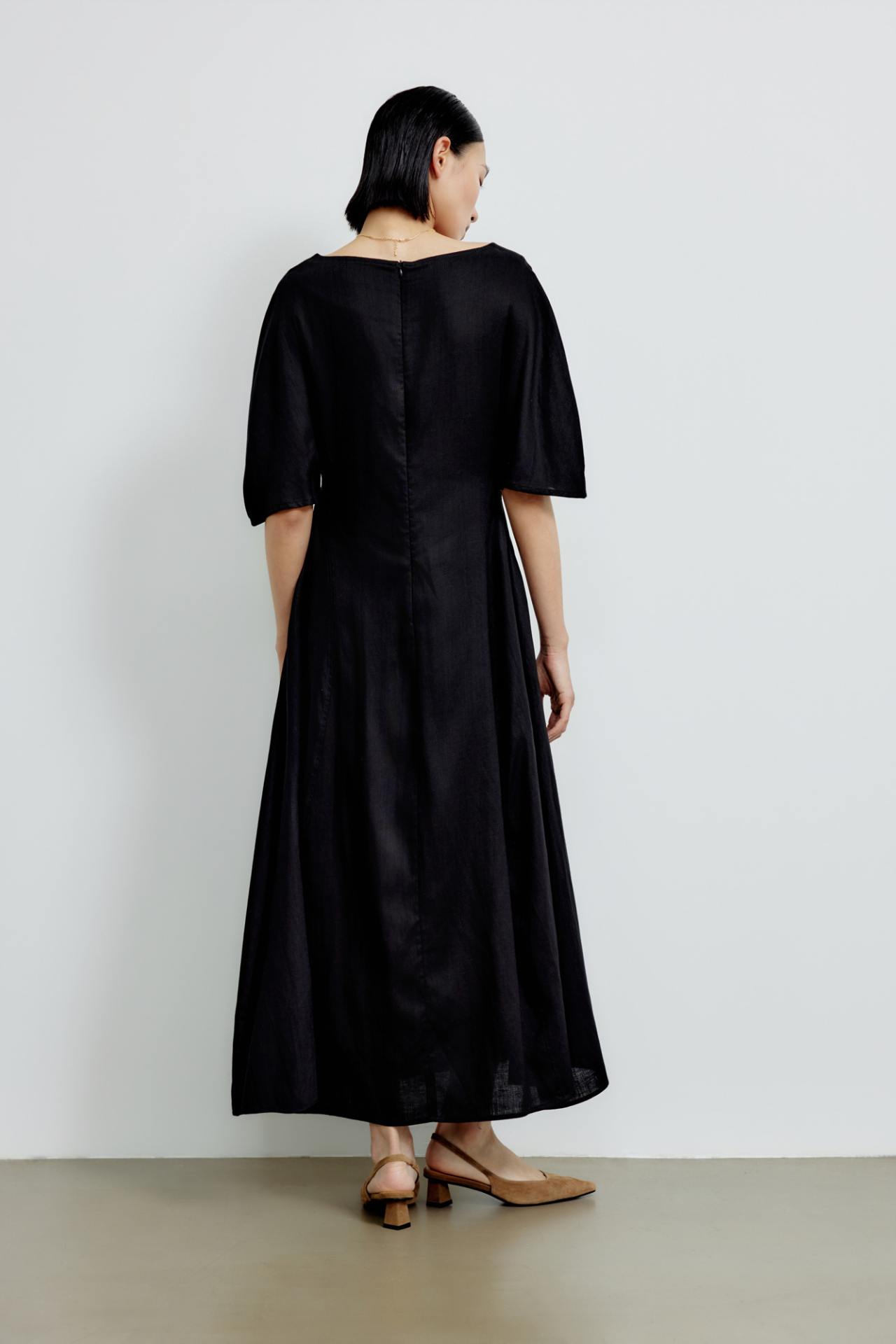 color:NOIR