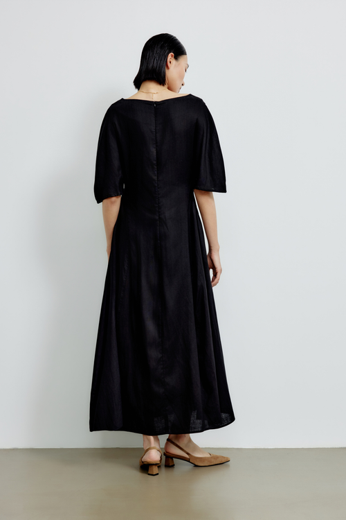 color:NOIR