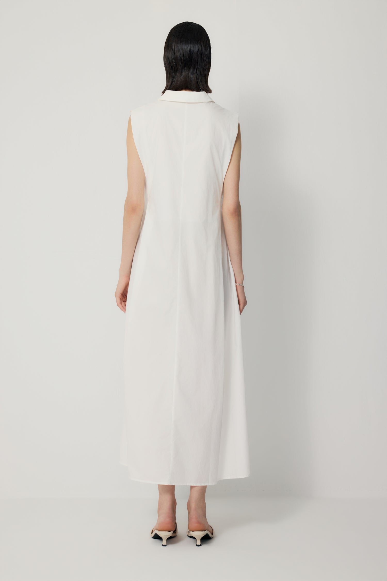 color:IVORY