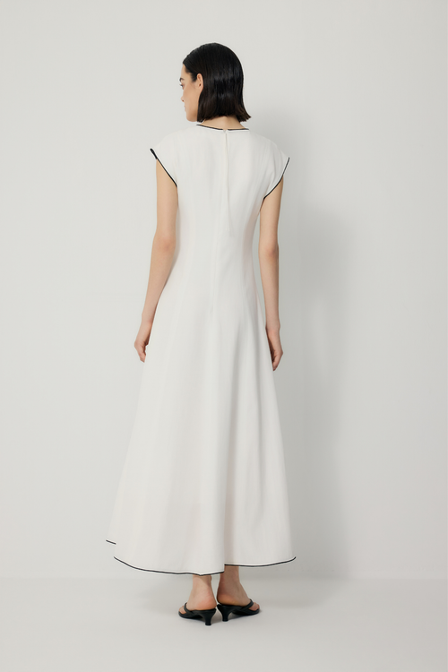 color:IVORY