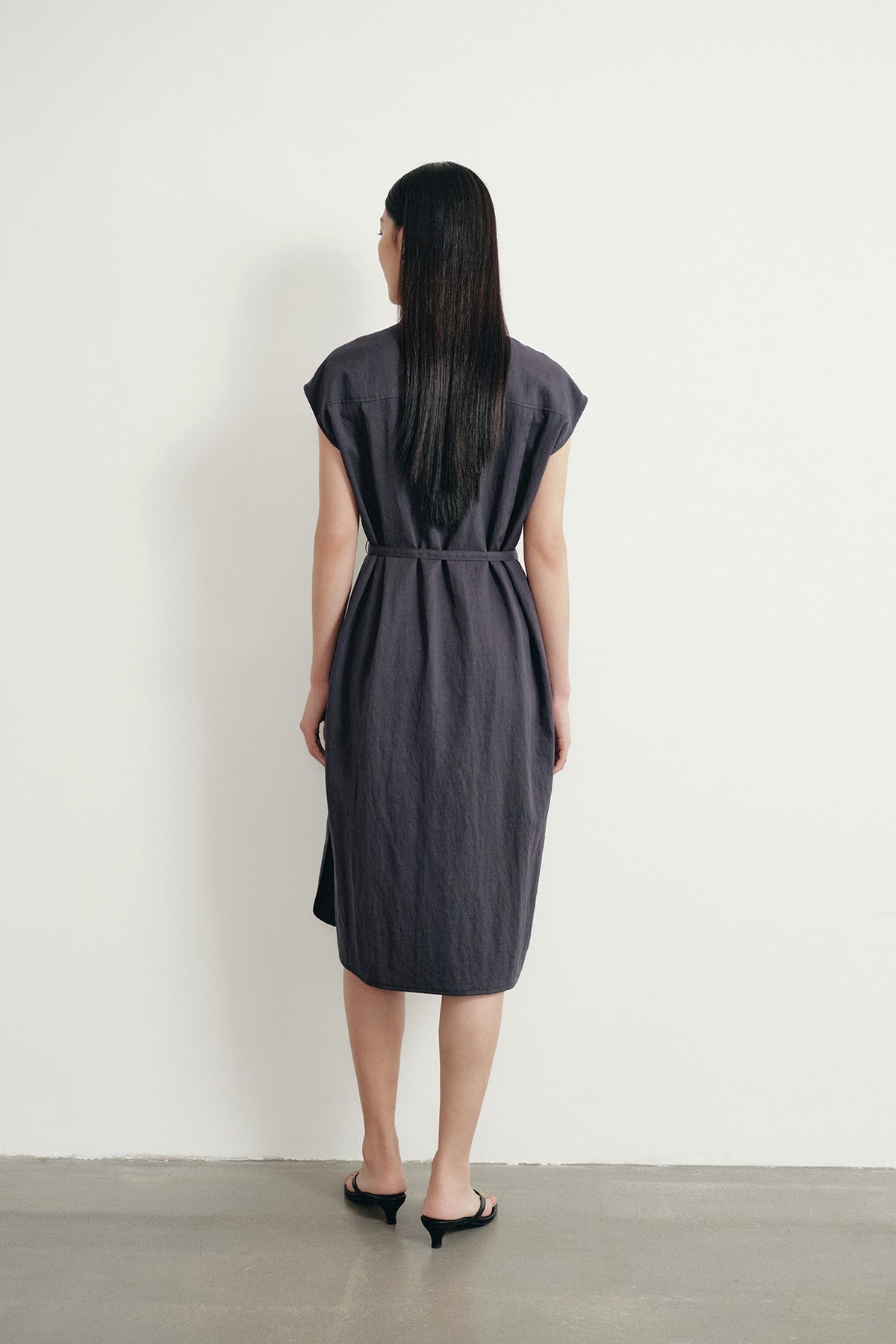 color:NAVY
