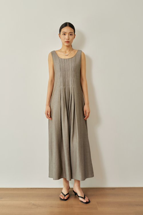 color:DARK BROWN