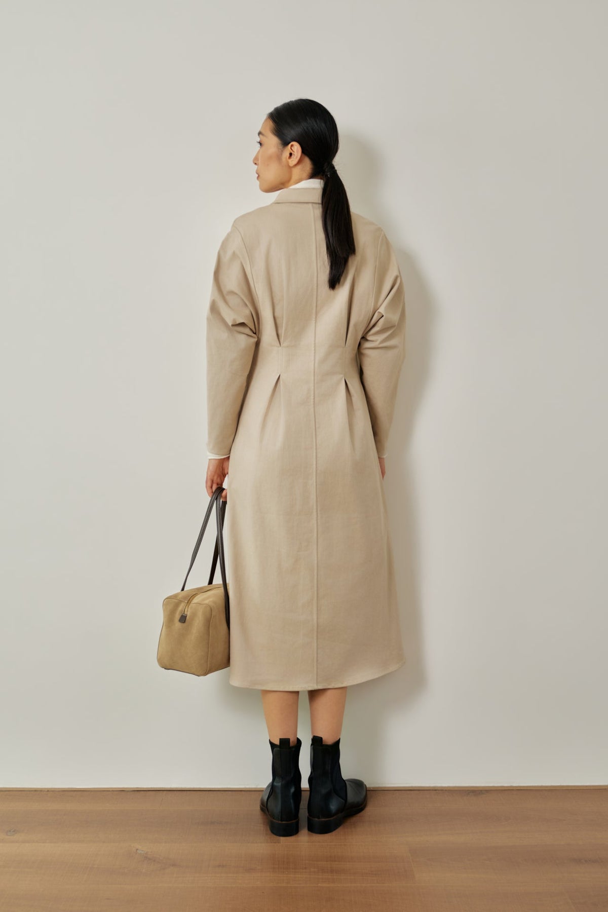color:TAUPE