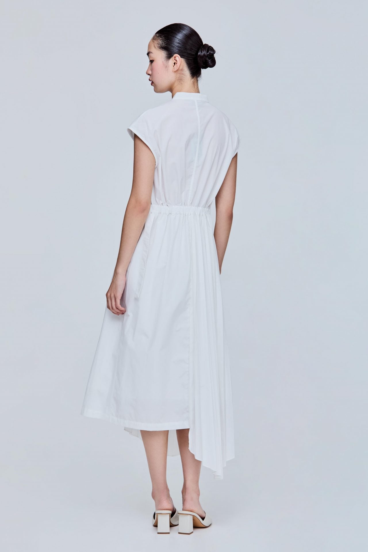 color:IVORY
