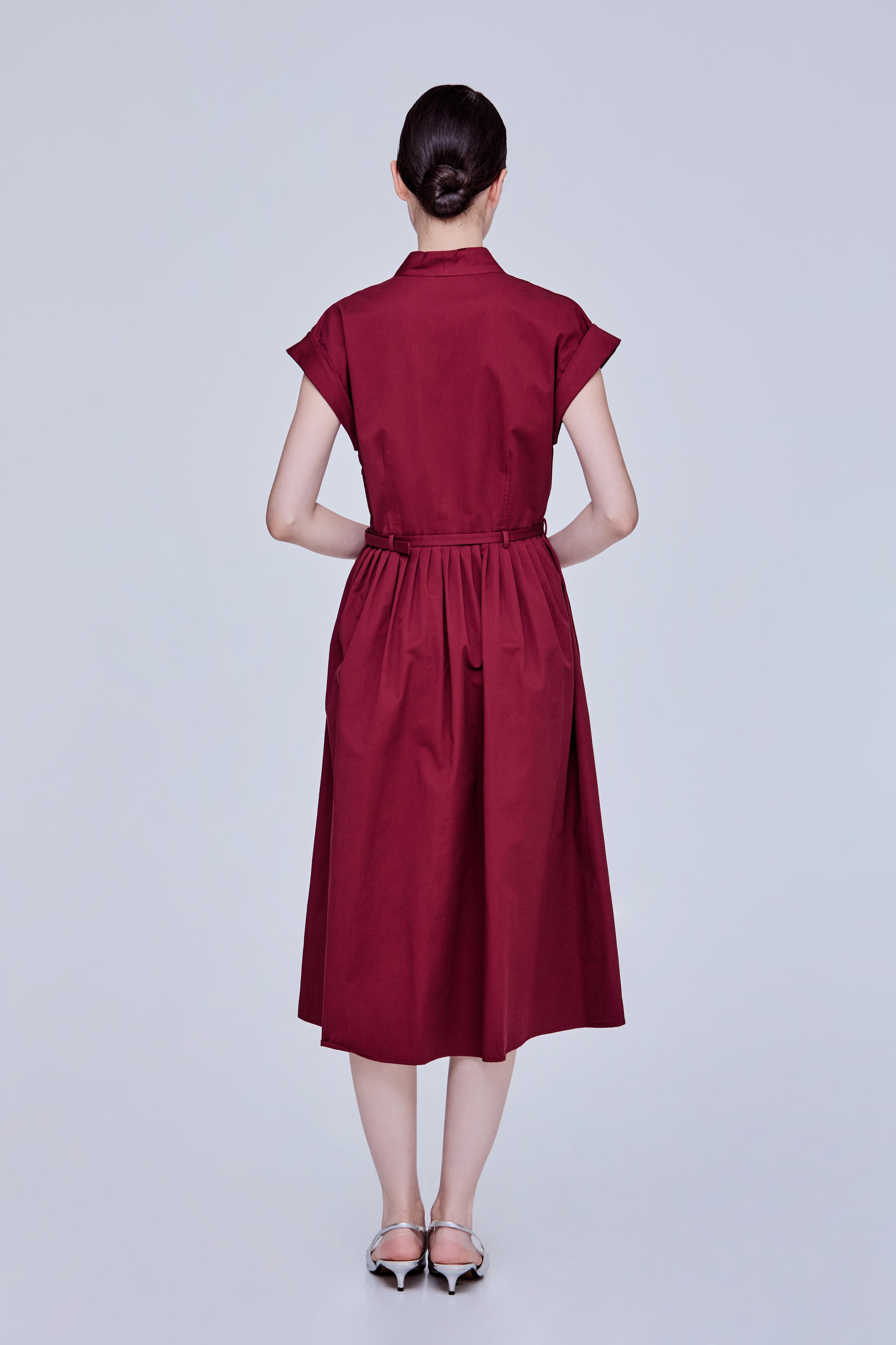 color:MAROON