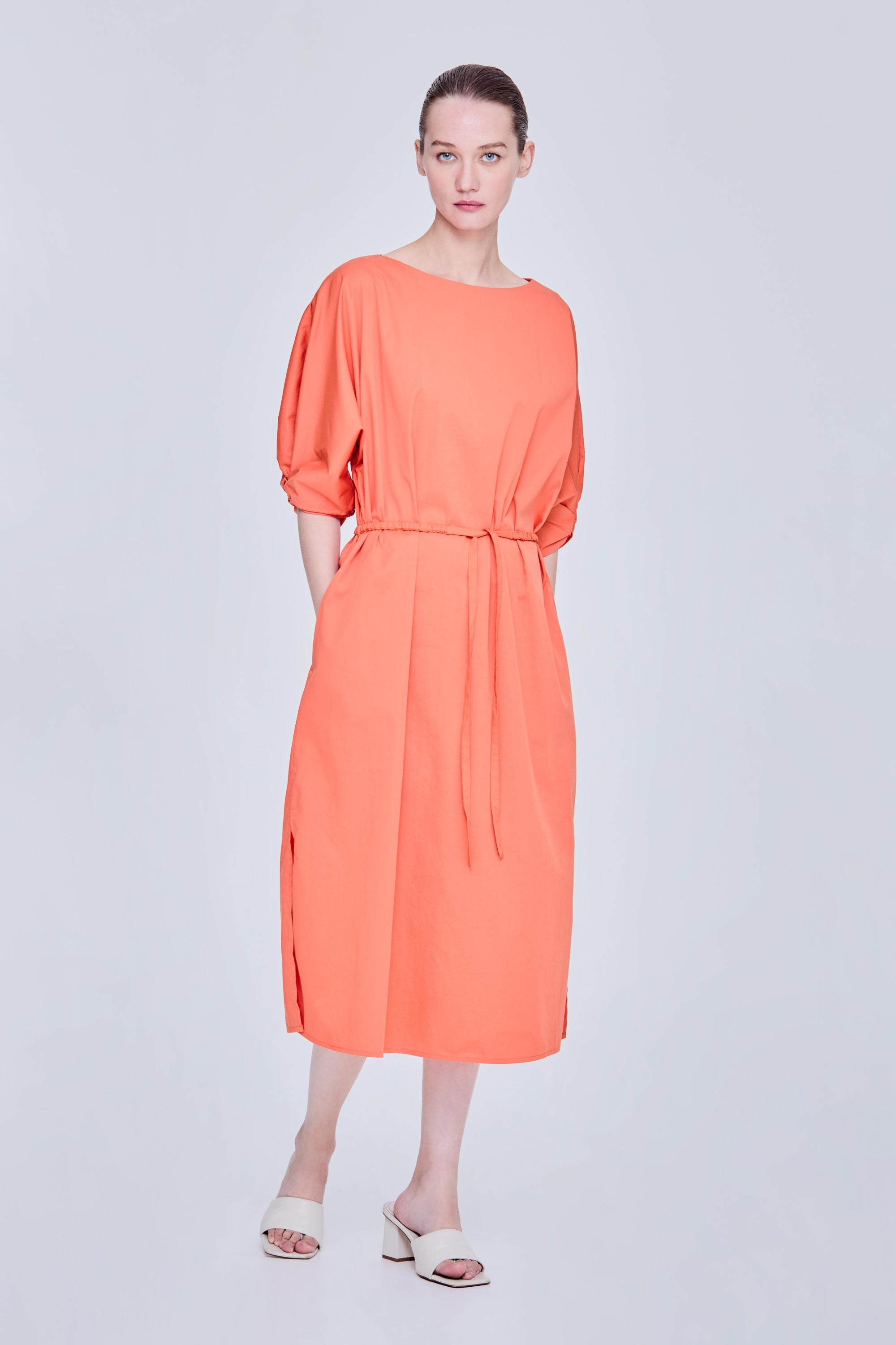 color:ORANGE