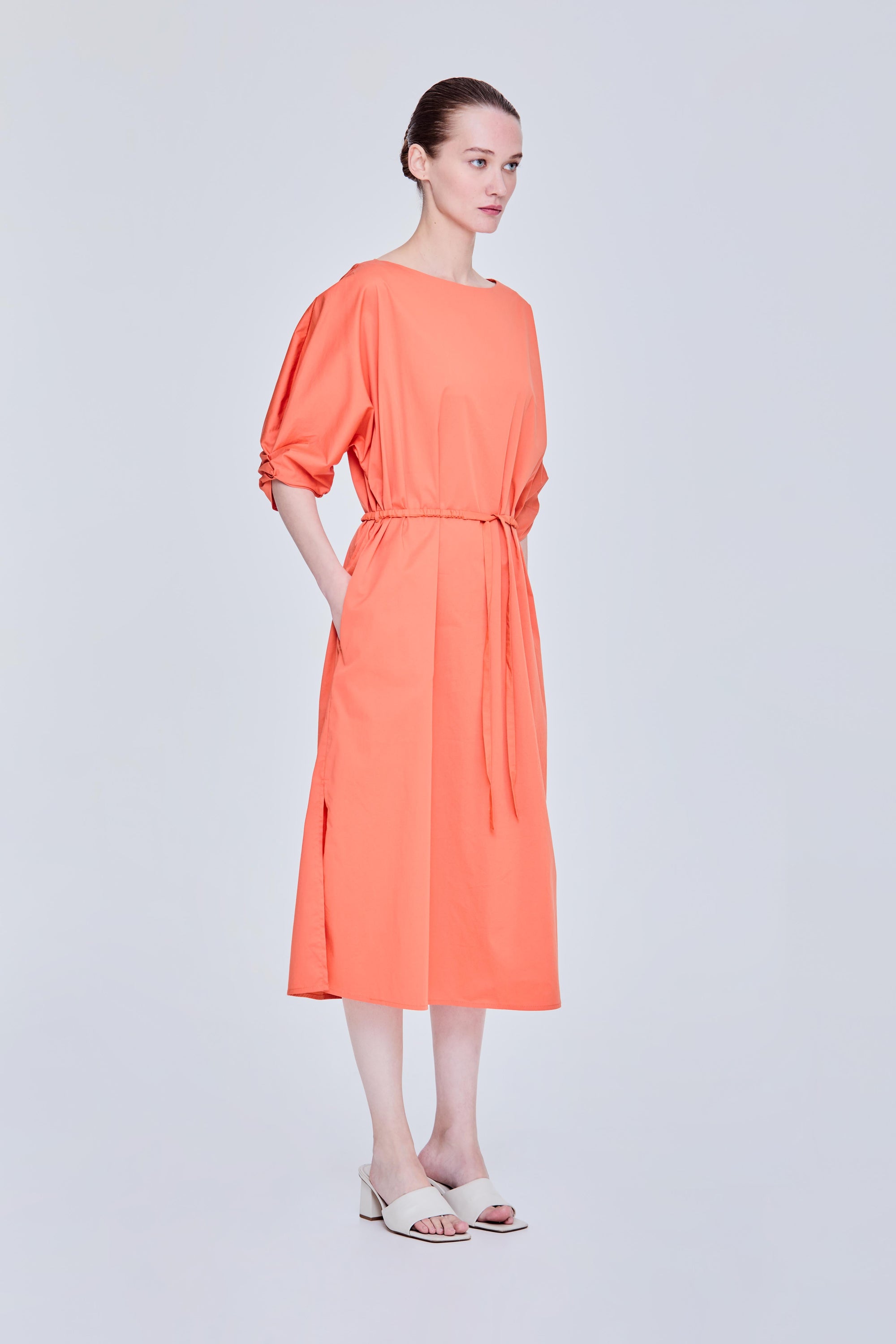 color:ORANGE