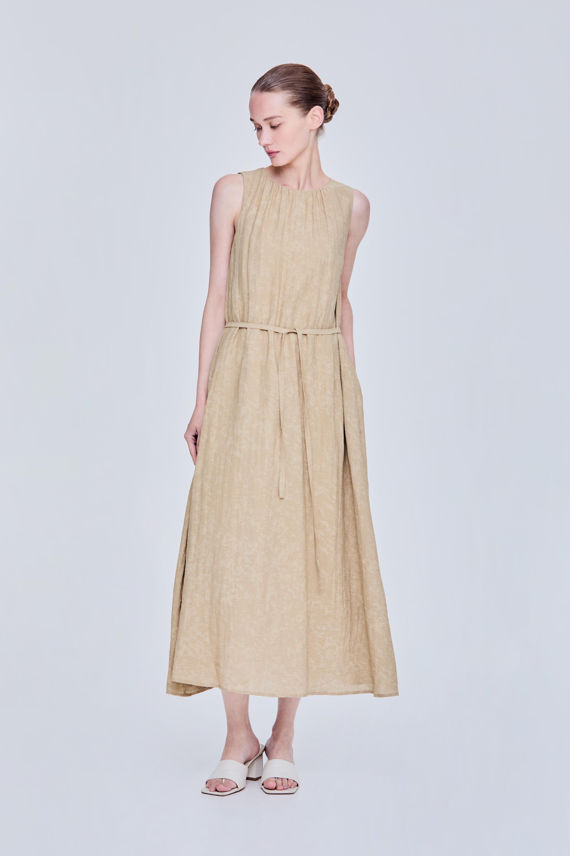 color:DUSTY OLIVE
