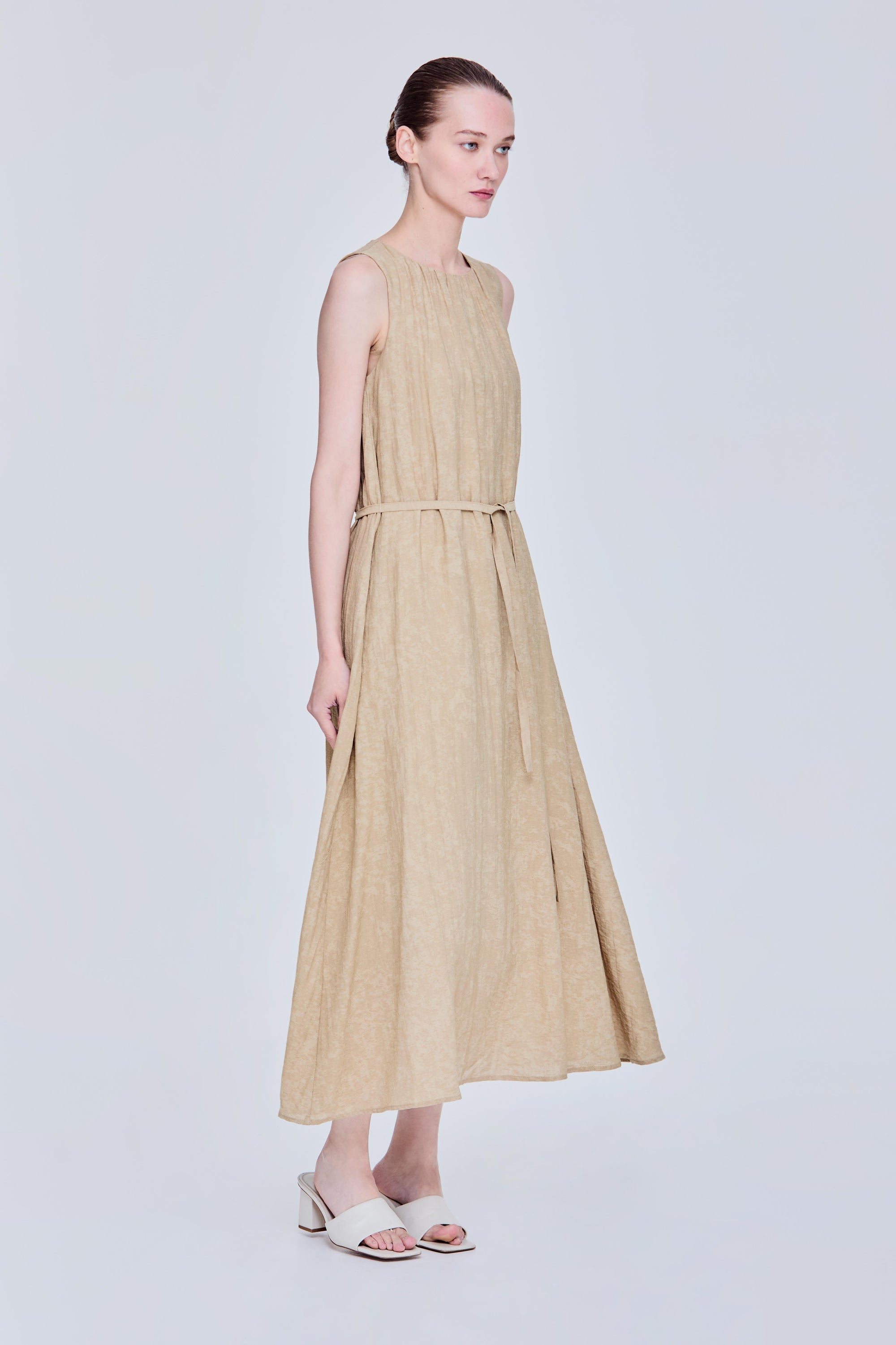 color:DUSTY OLIVE
