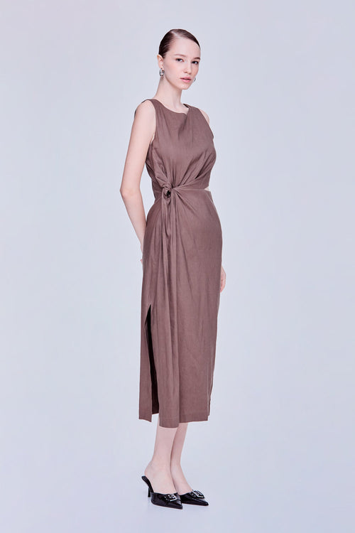 color:DARK BROWN