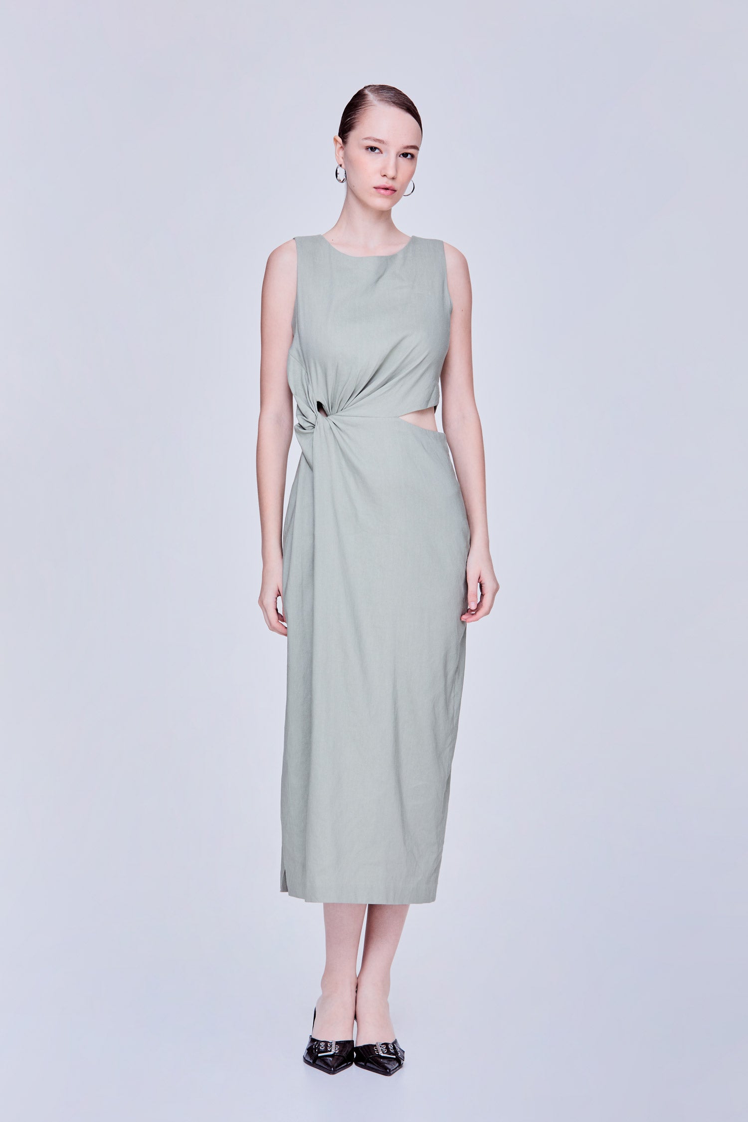 color:MINT