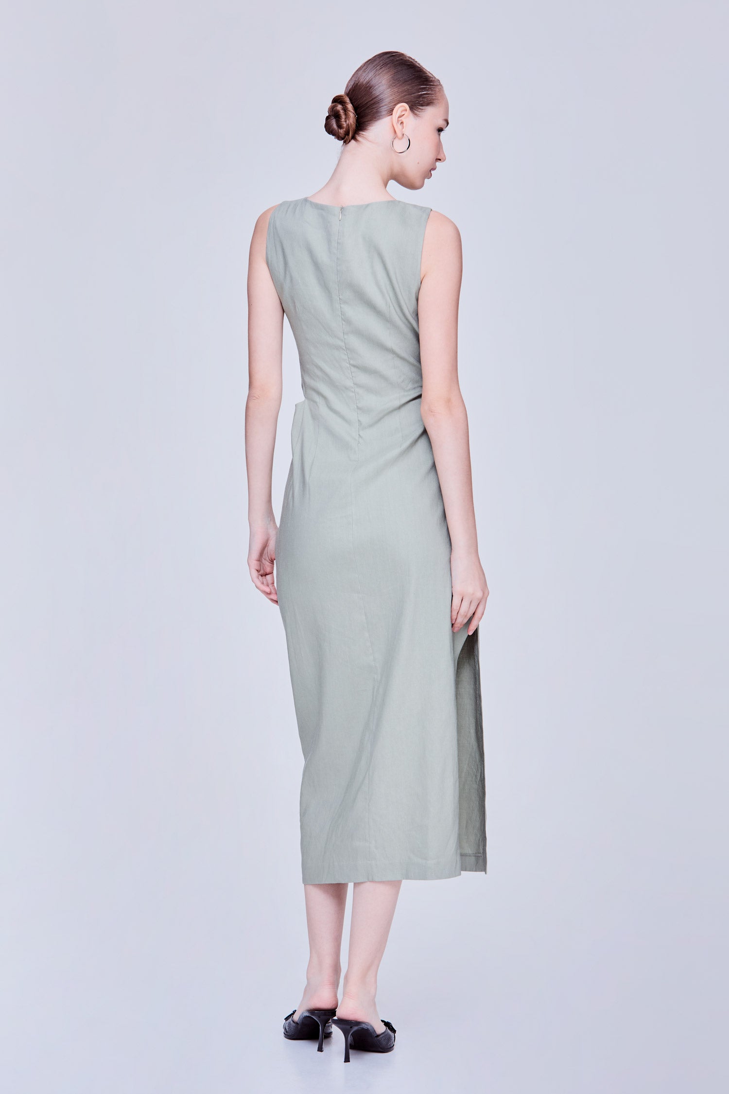color:MINT