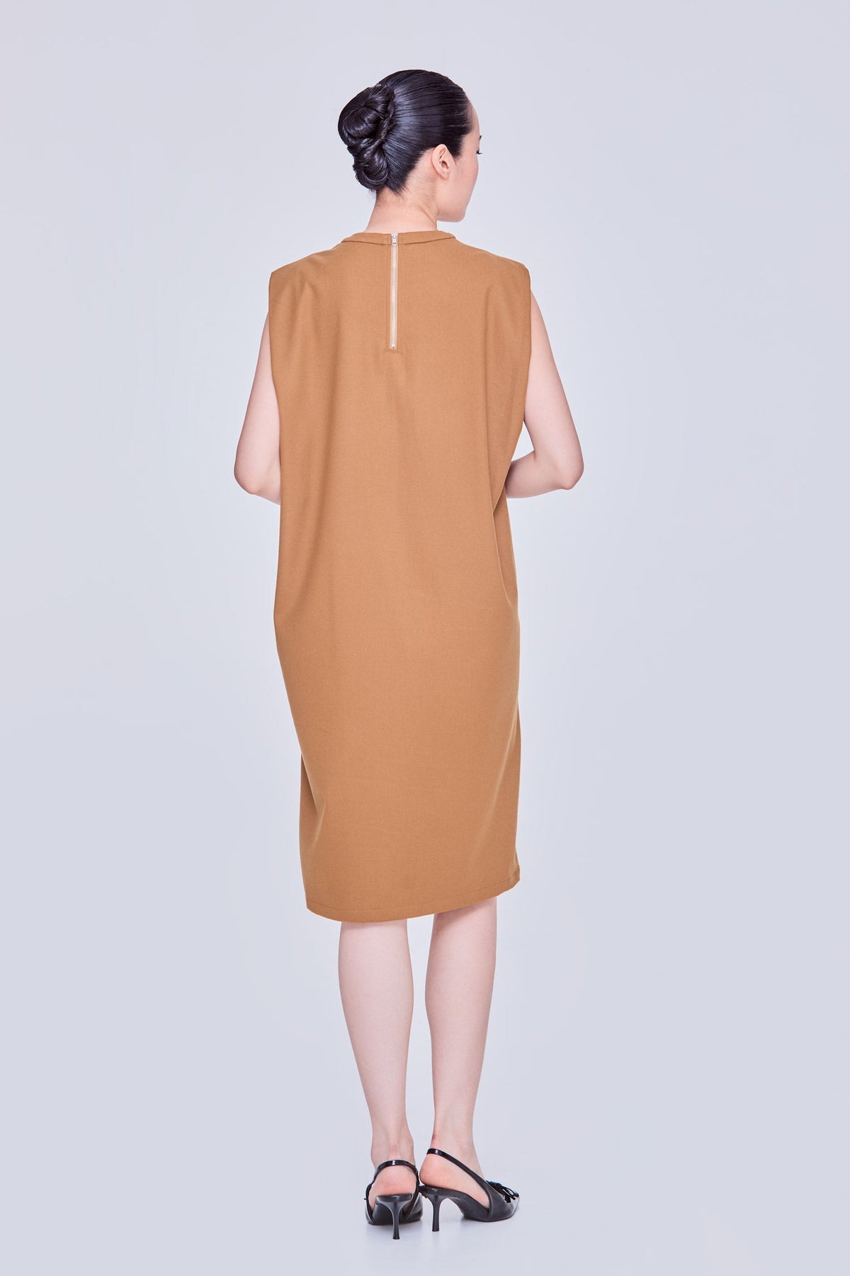 color:MUSTARD