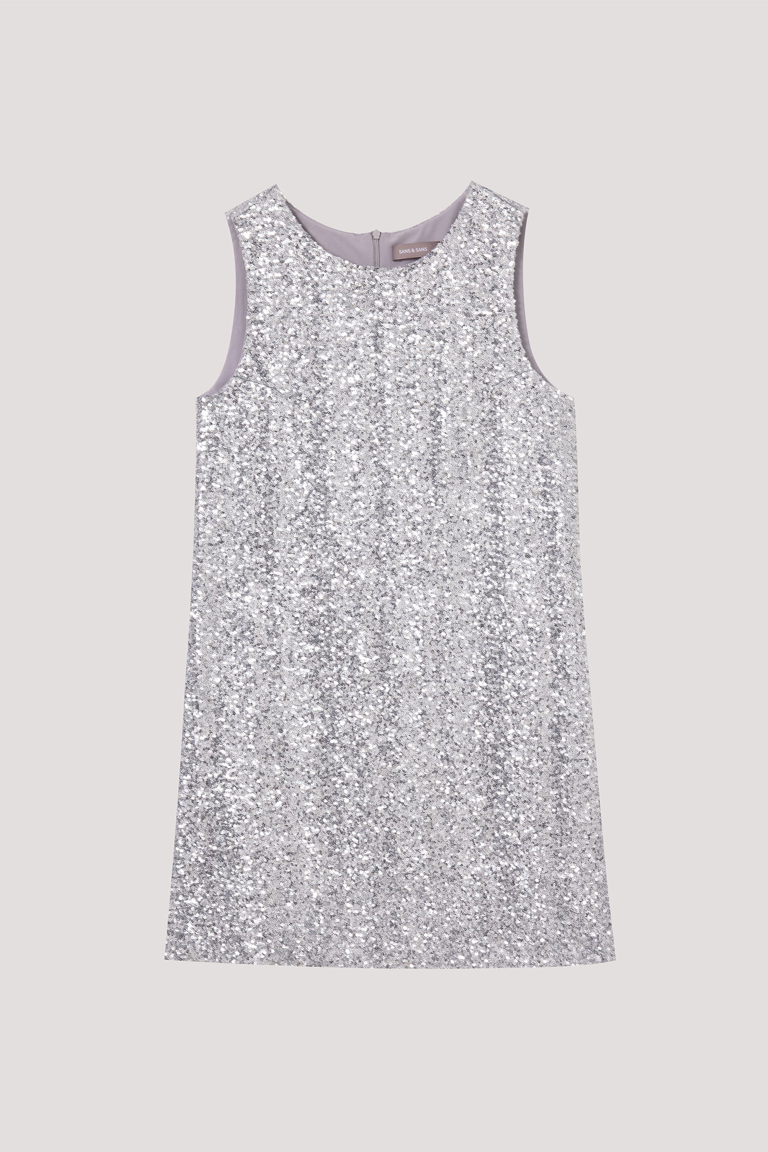 color:SILVER