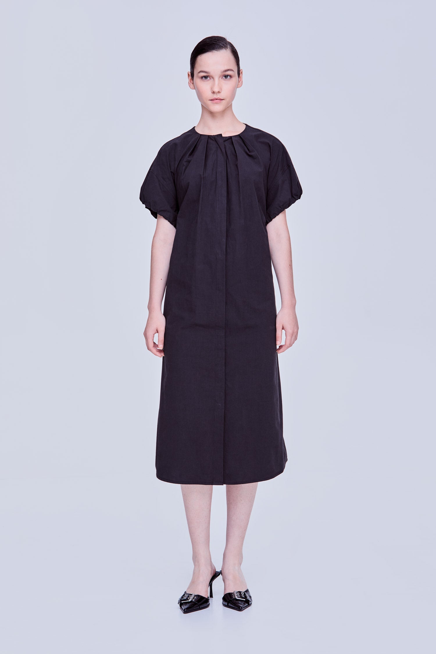 color:NOIR
