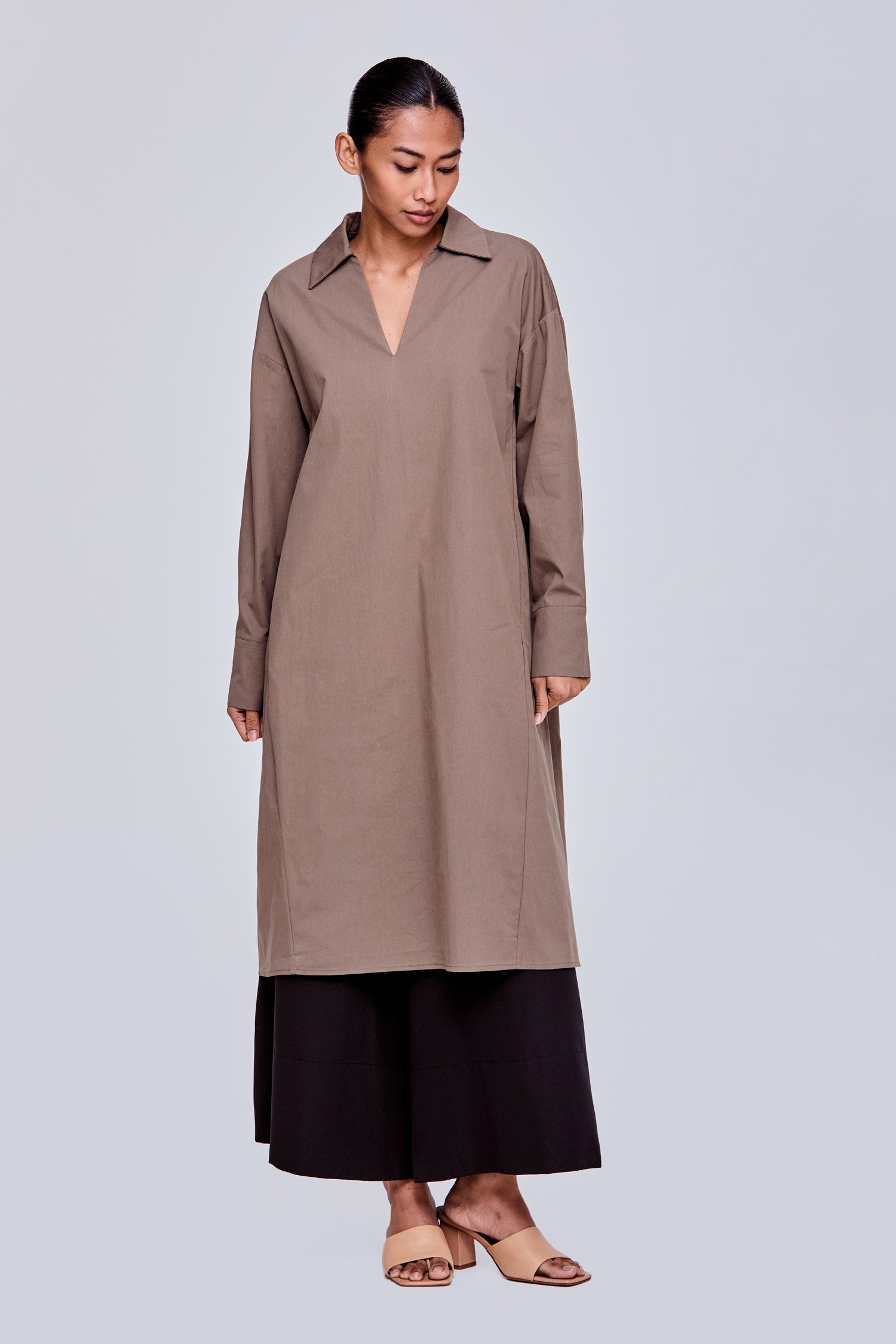 color:DARK BROWN