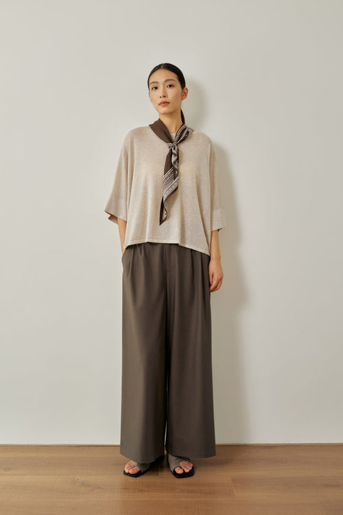 color:KHAKI