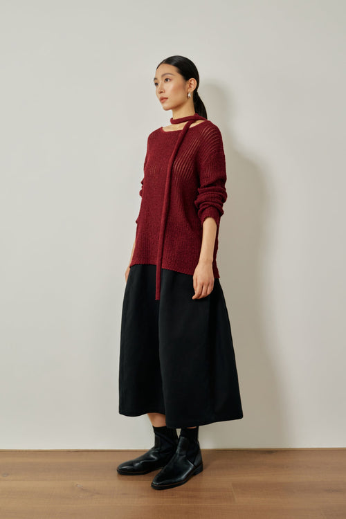 color:MAROON