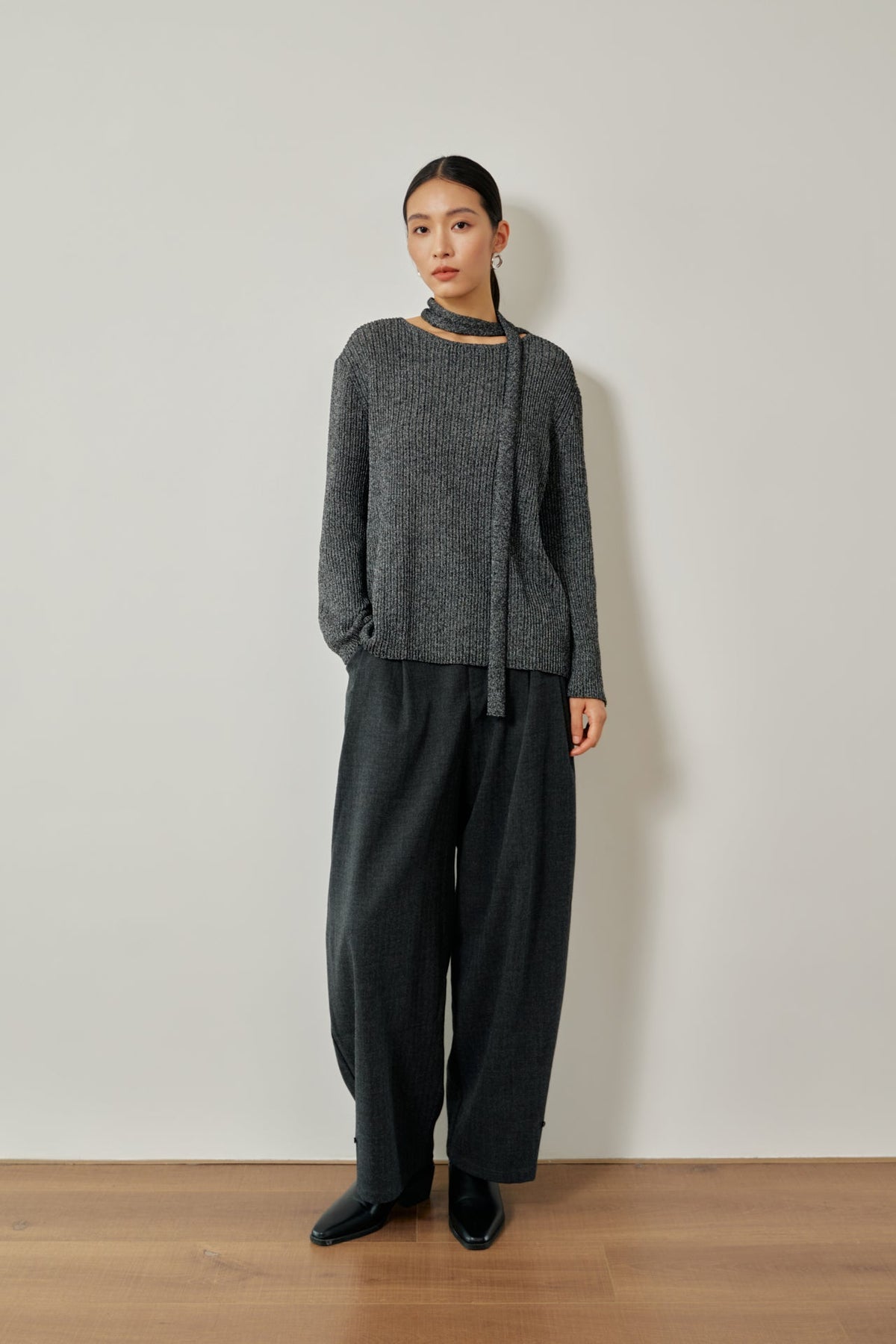 color:NOIR