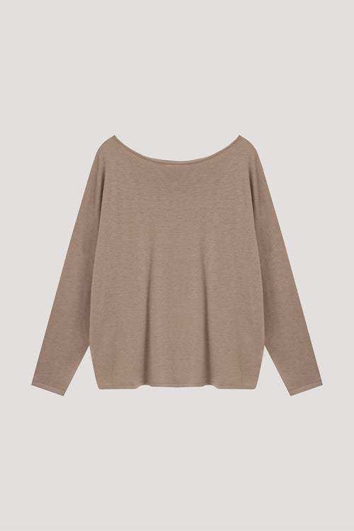 color:BEIGE