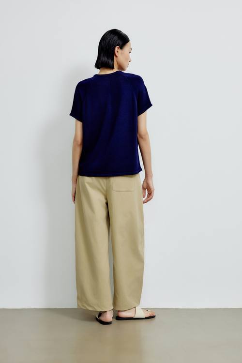 color:NAVY