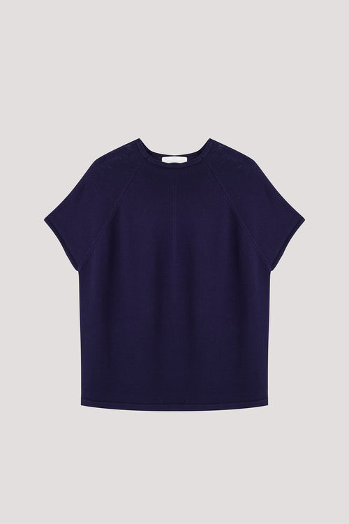 color:NAVY