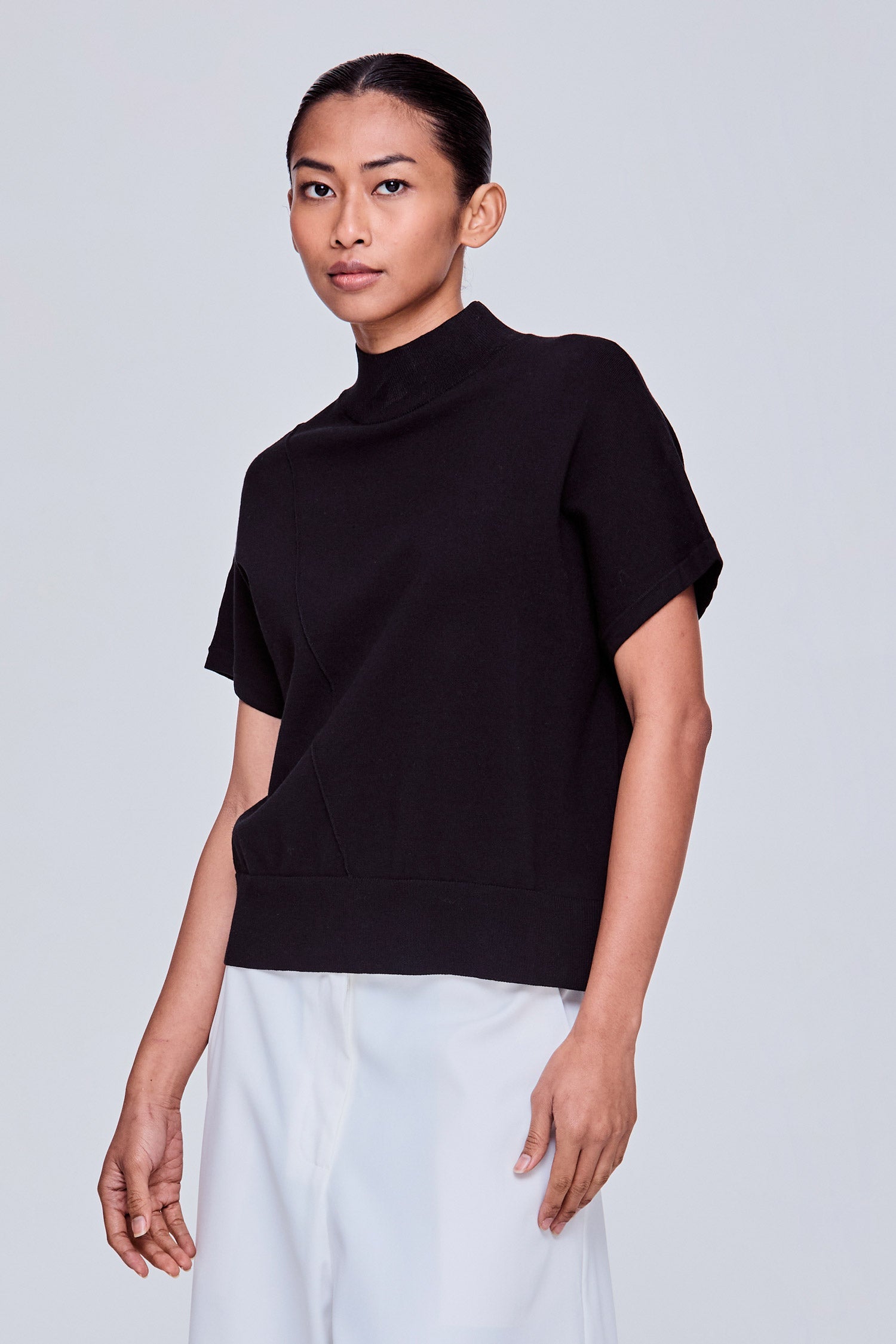 color:NOIR