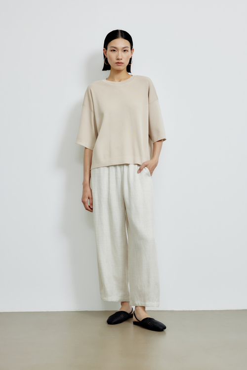 color:KHAKI