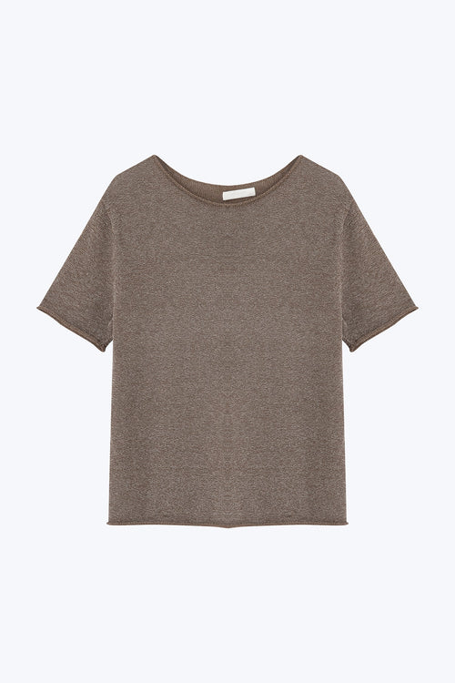 color:BROWN