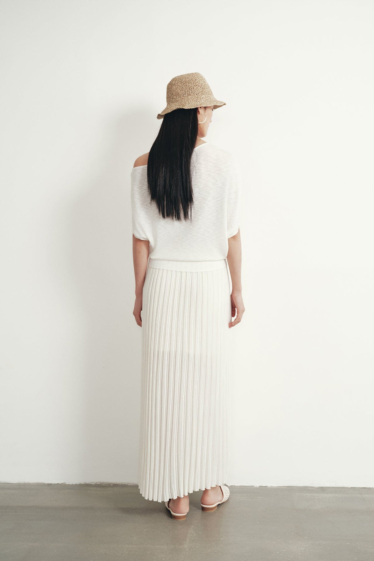 color:IVORY