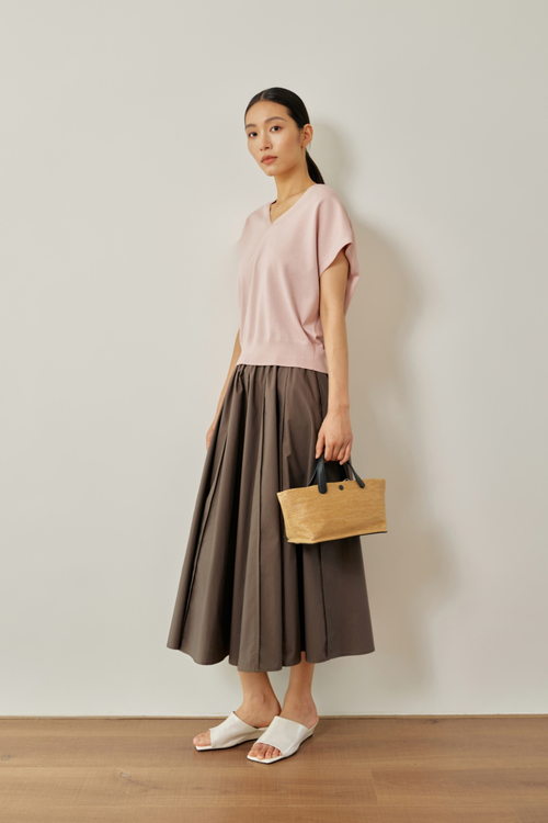 color:BLUSH