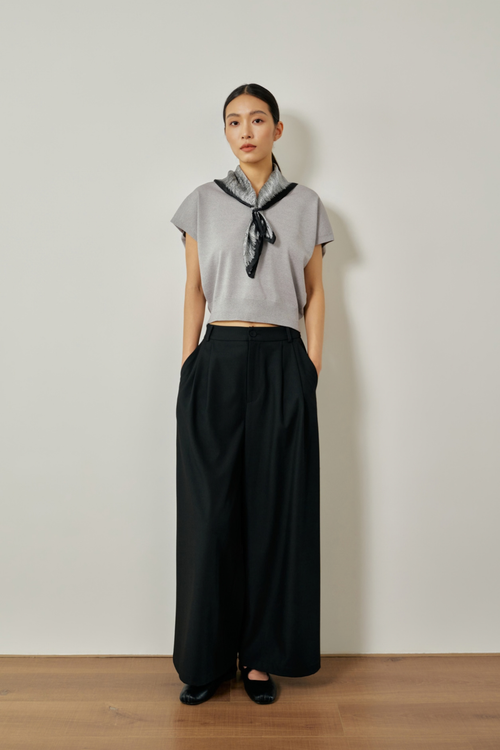 color:NOIR