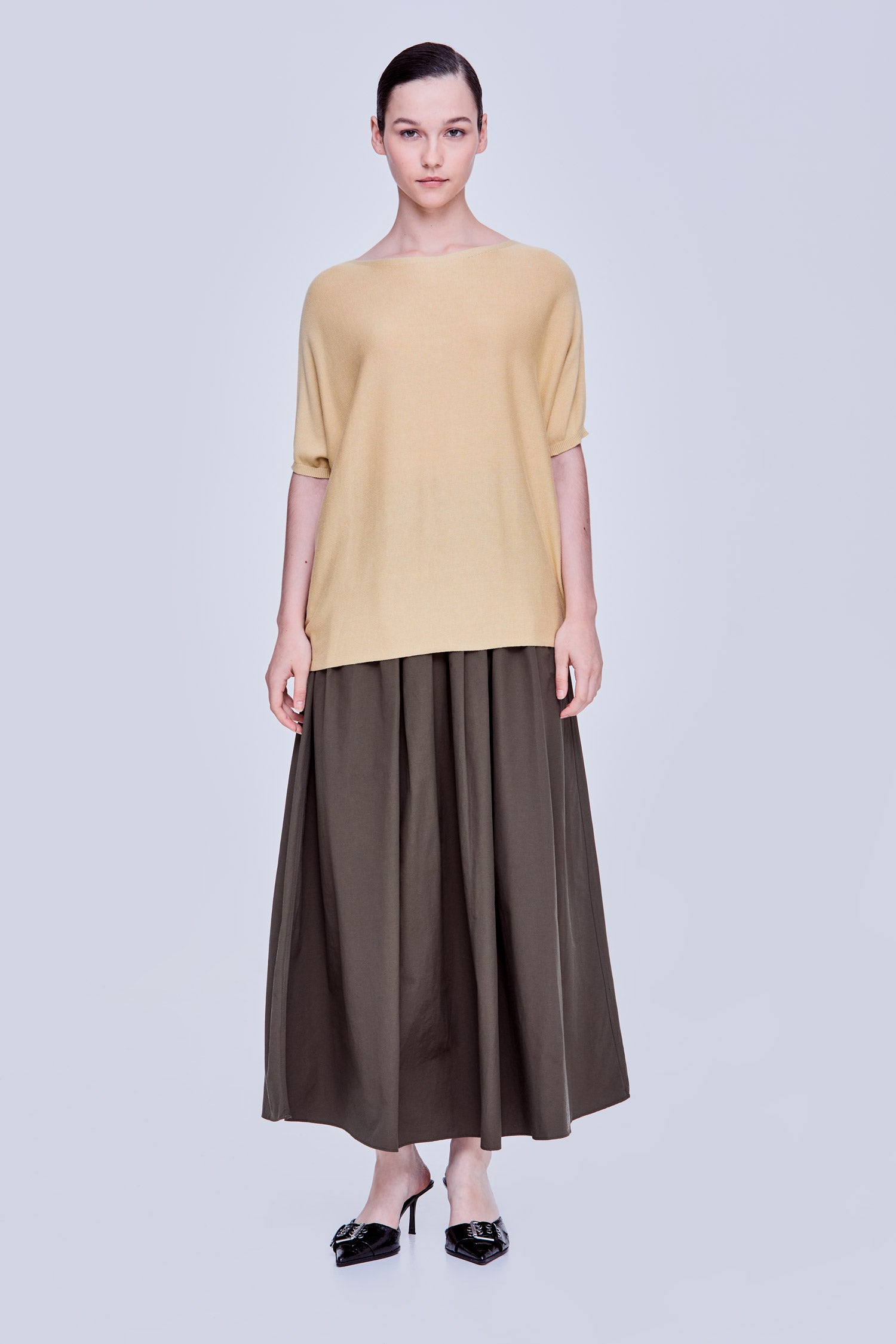 color:MELLOW
