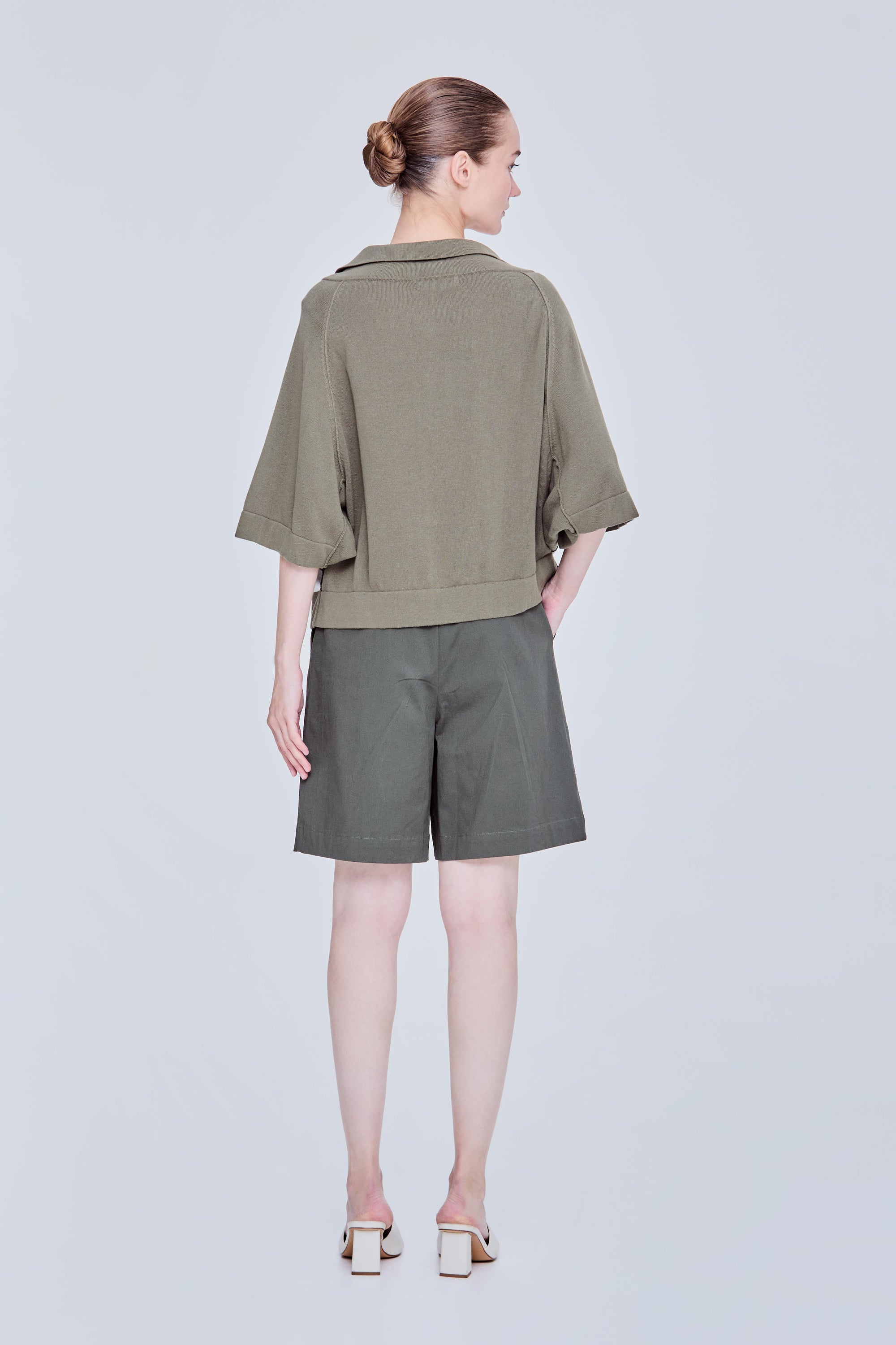 color:ARMY GREEN