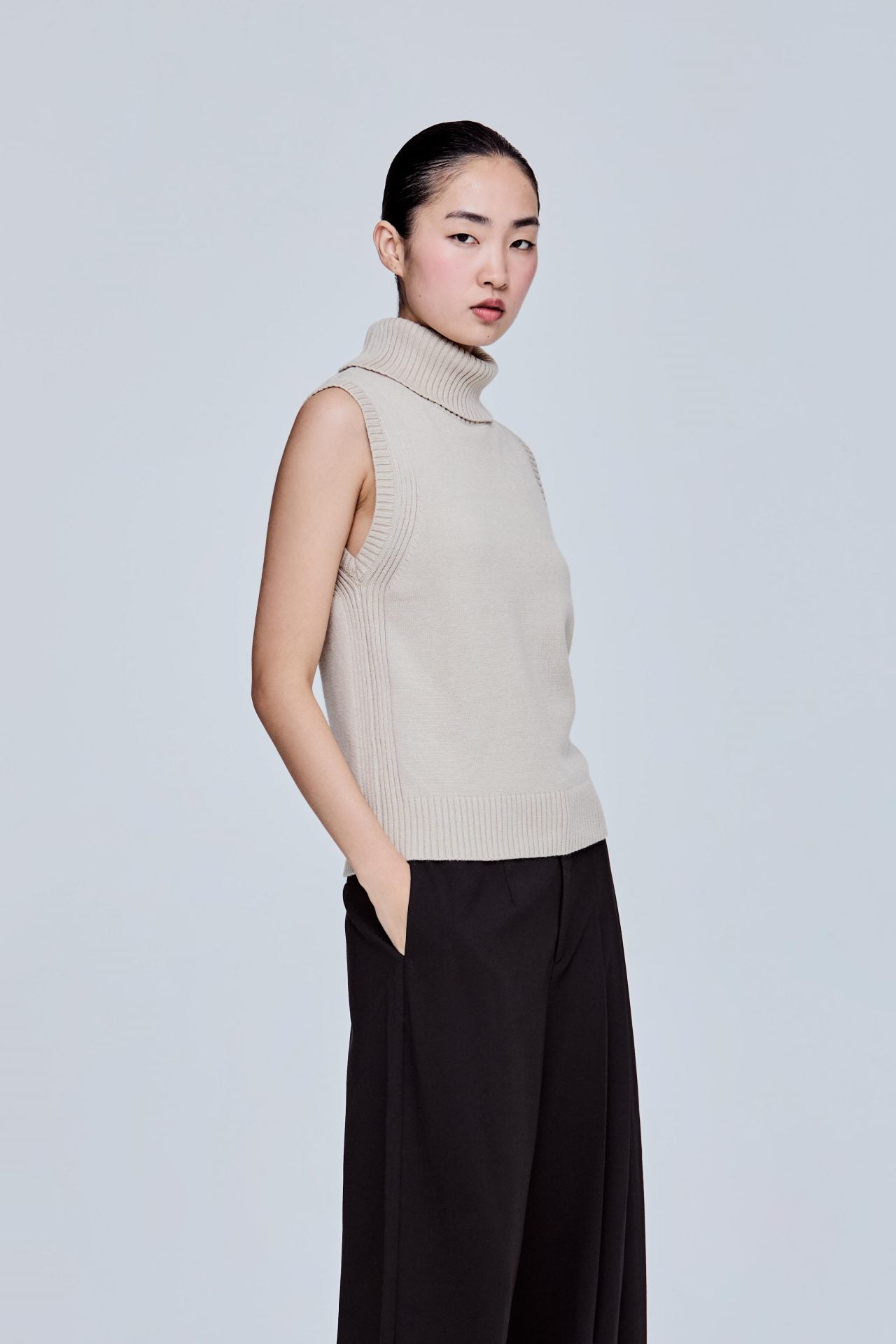 color:TAUPE