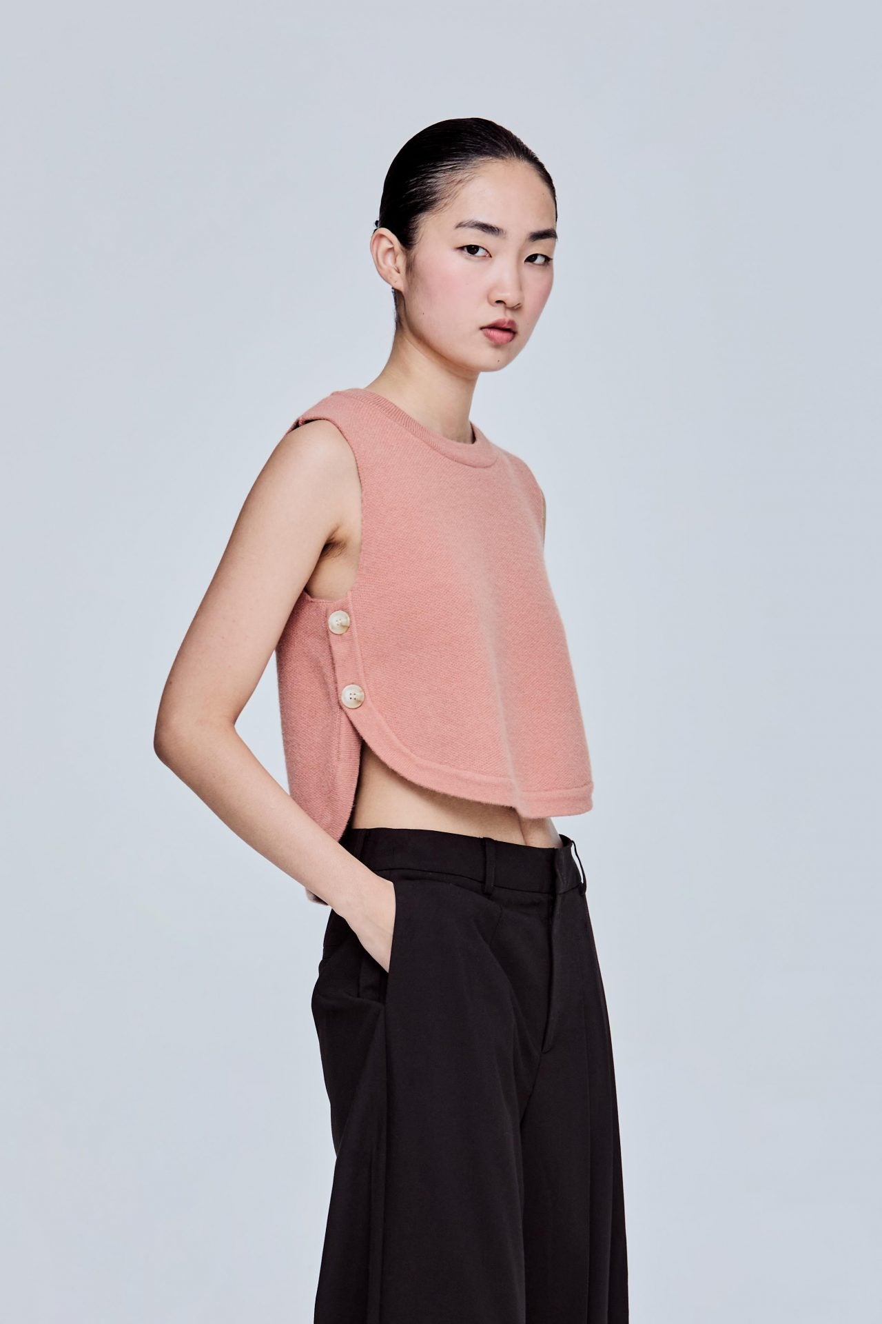color:SALMON