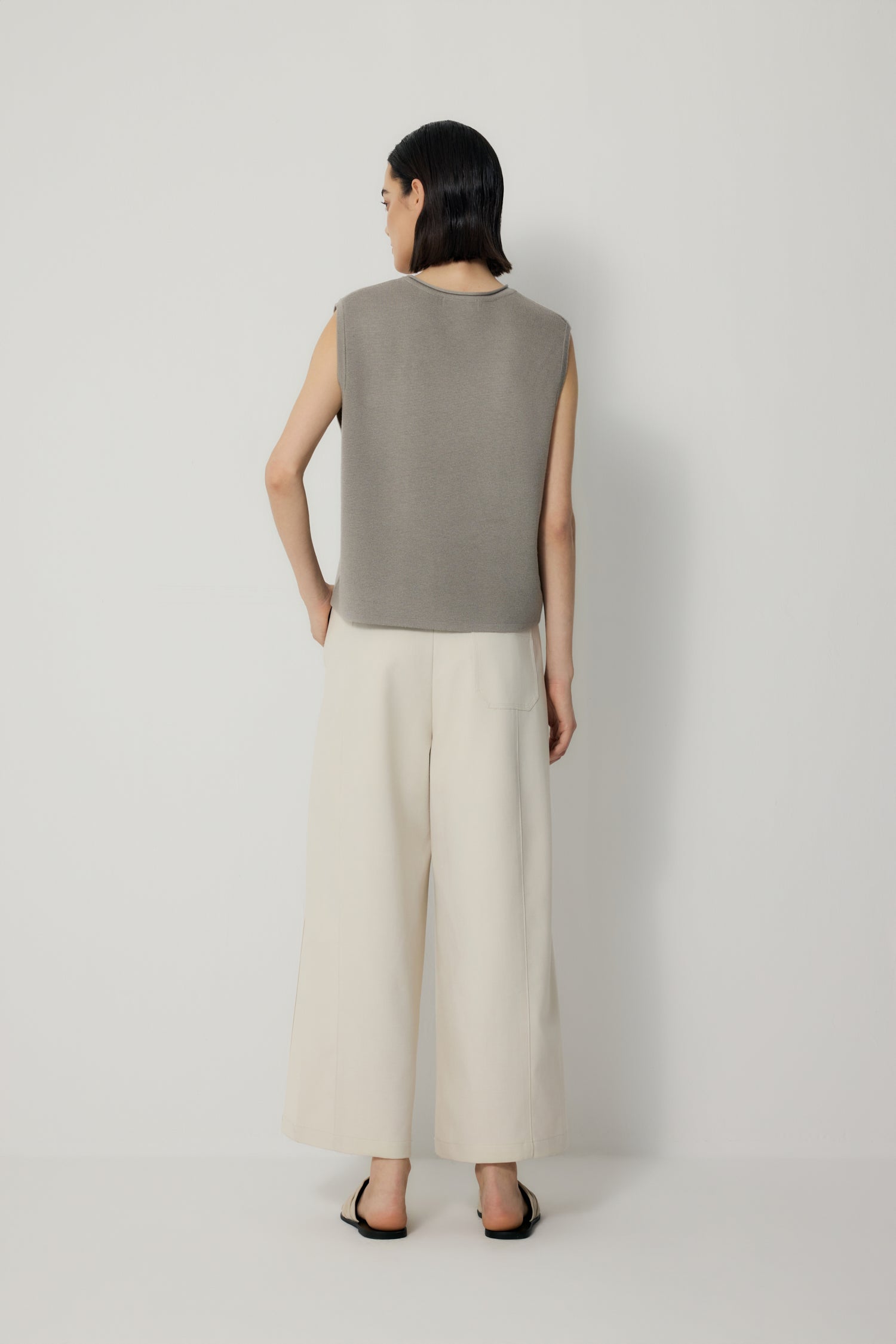 color:TAUPE