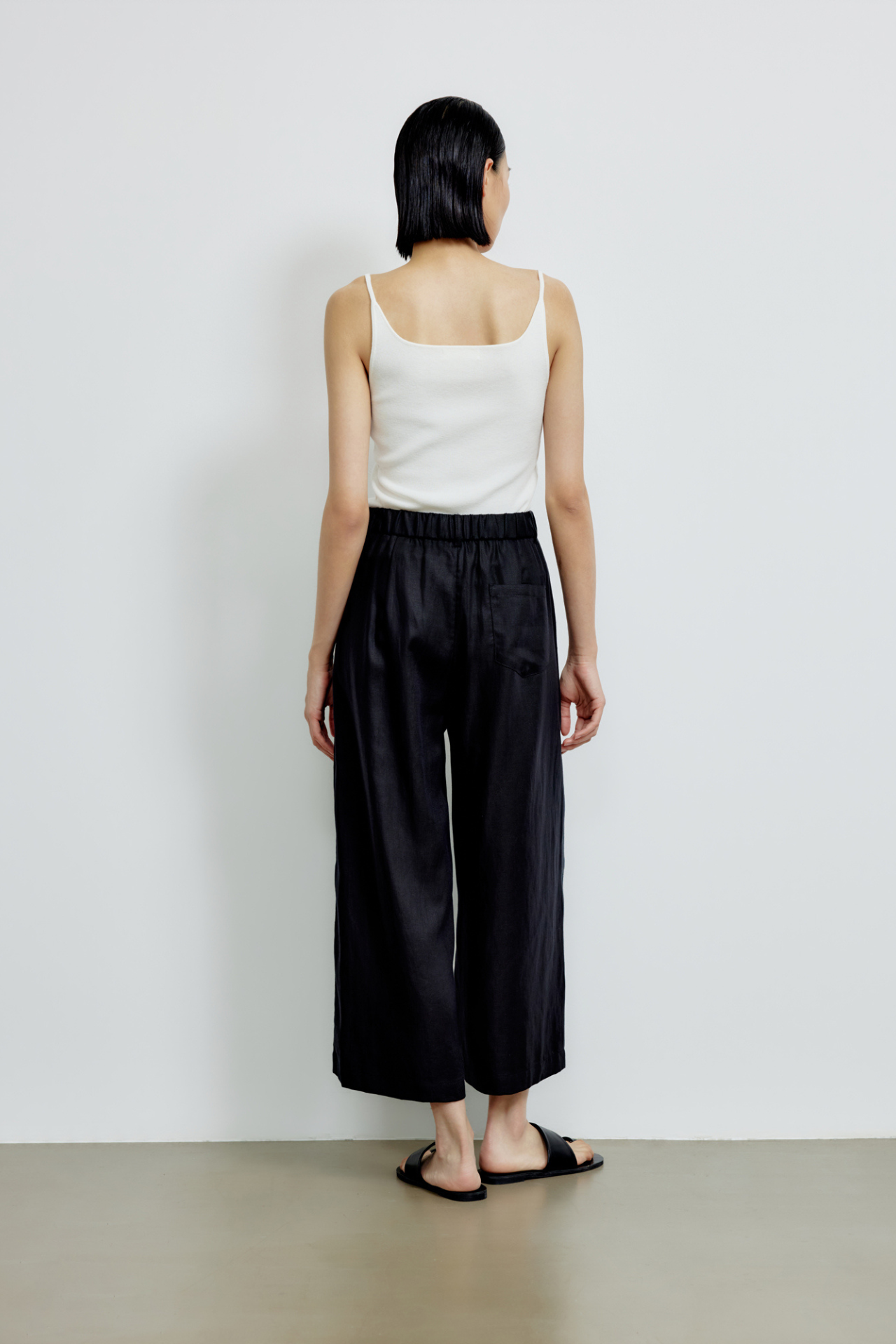 color:IVORY